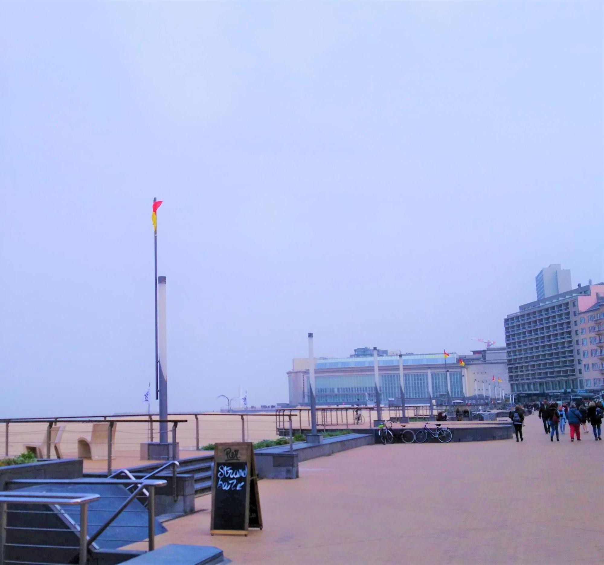 Studio Center Of Ostend W/Parking & South Terraceアパートメント エクステリア 写真