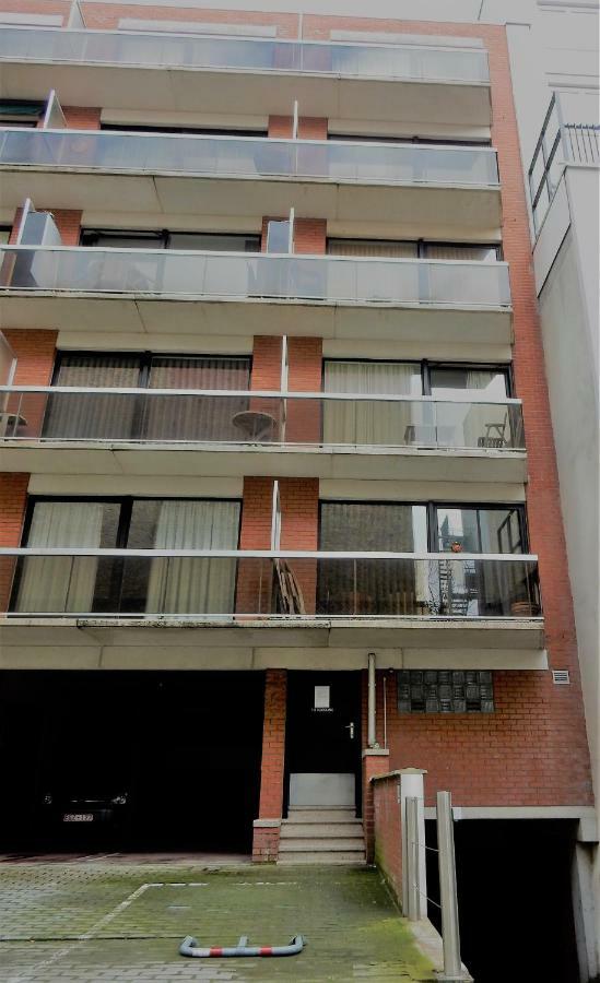 Studio Center Of Ostend W/Parking & South Terraceアパートメント エクステリア 写真