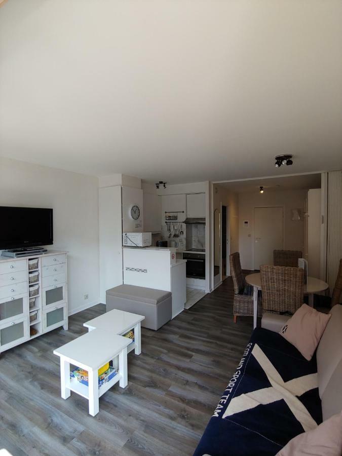 Studio Center Of Ostend W/Parking & South Terraceアパートメント エクステリア 写真